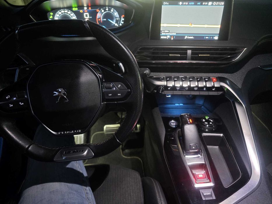 PEUGEOT 3008 PURETECH 180cp, EAT8 GT Line 2019