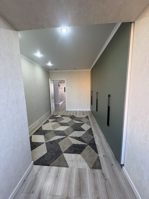 Продам 2-комн.квартиру в 10 мкр!