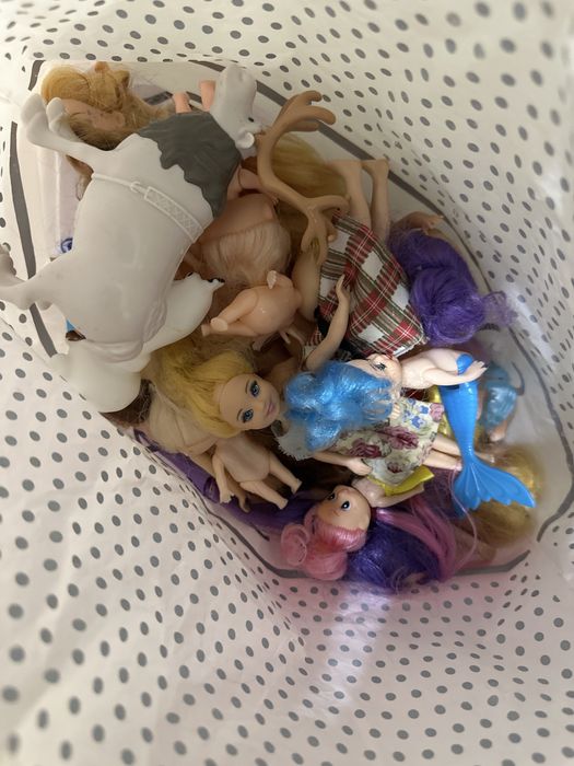 Отдам бесплатно игрушки