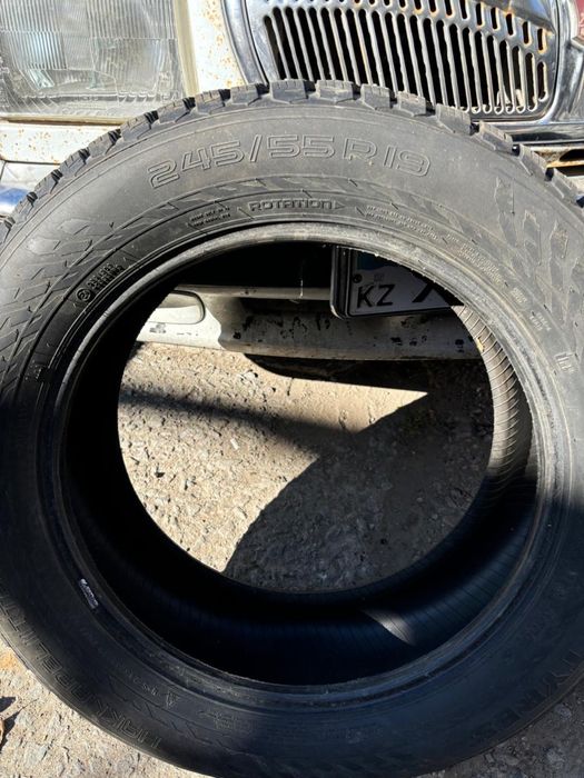 Продам шины шипованные комплект.