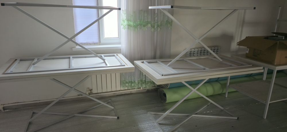 Кресло. Стеллаж,Стол сотилади