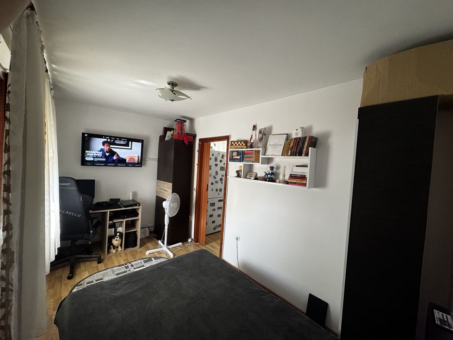 Apartament 2 camere, etaj 3/4 – Reghin, zona Pomilor — fotografia 3