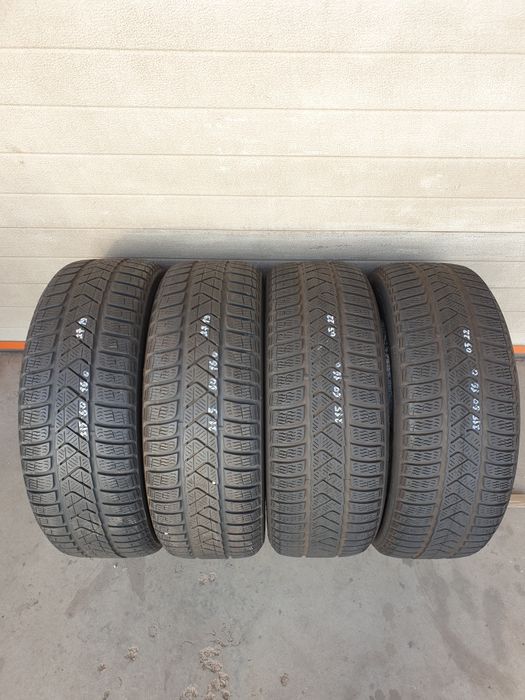 Зимни гуми 4 броя PIRELLI SottoZero3 215 60 R16 дот 0522