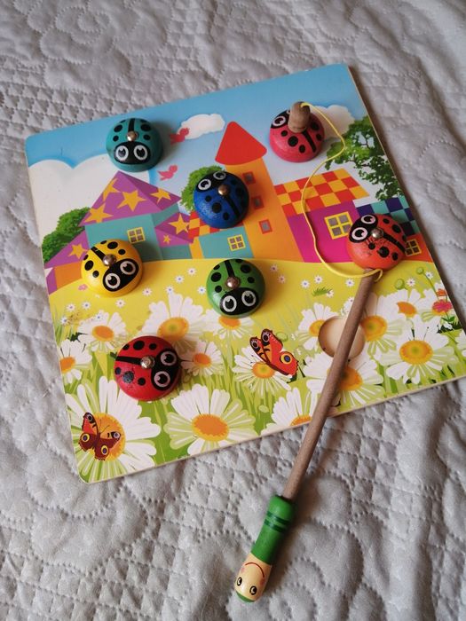 Игрушки деревянные