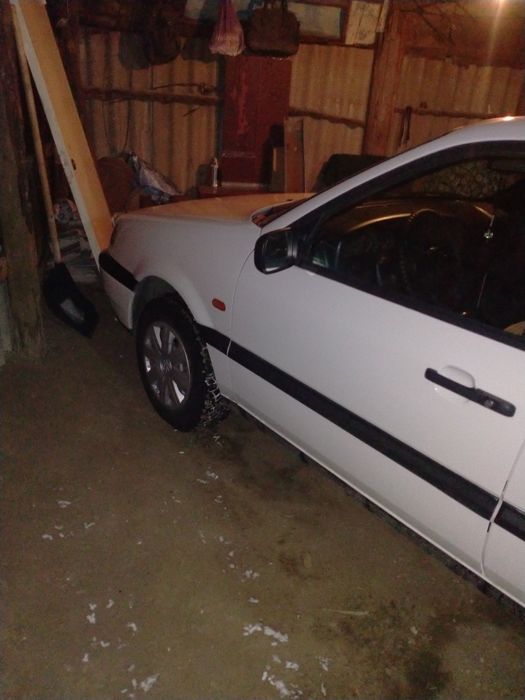 Продам Фольксваген Пассат в4 уневерсал