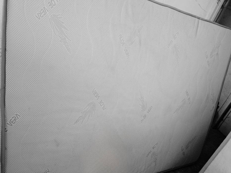 Saltea cu arcuri 160x200