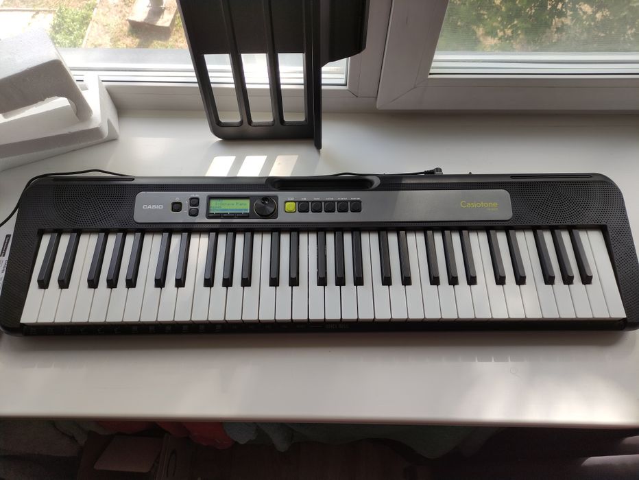 Синтезатор Casio LK-S250