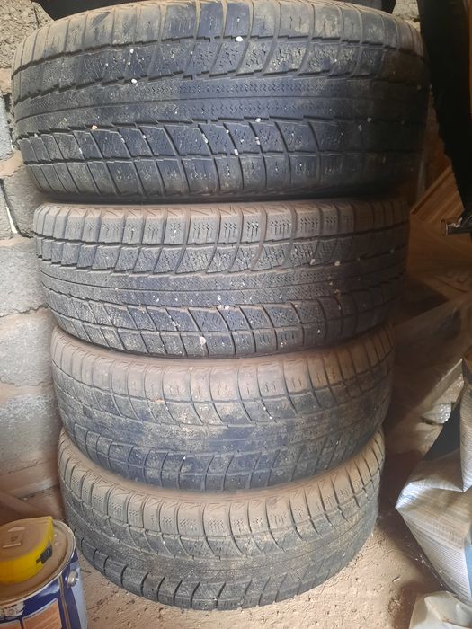 Зимний баллон трянжл 215/60/R16