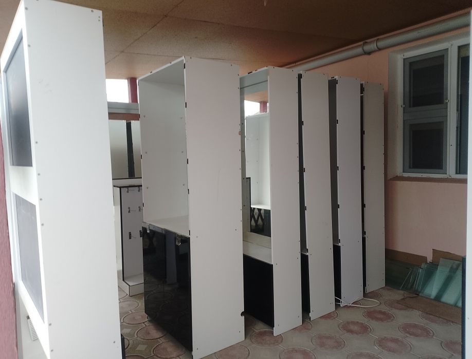 Шкаф/стеллаж/полка