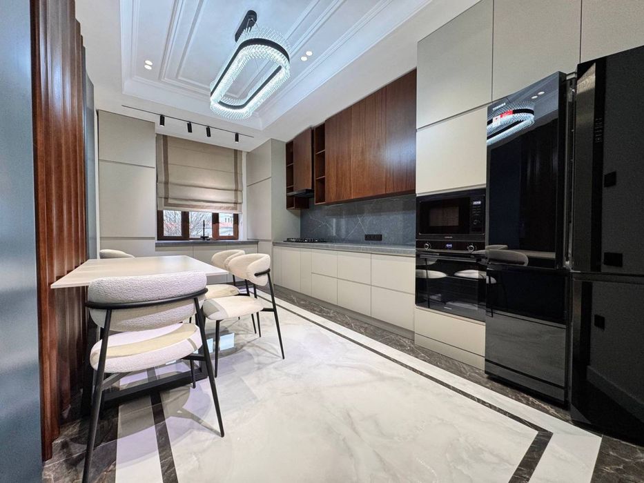 3/3/6 82м2 ЖК Дархан Парк Тельмана кирпич мебель техника