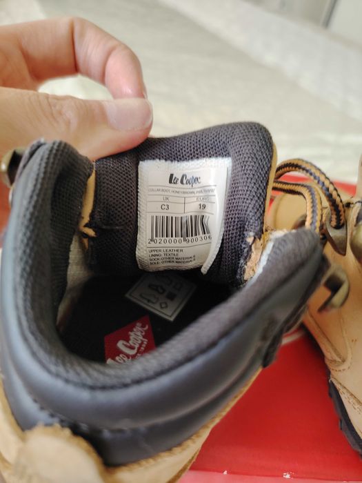 Боти за бебе Lee Cooper