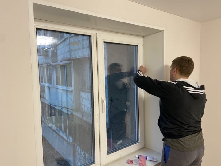 Замена стеклопакетов, замена стекло и переостекление балконов