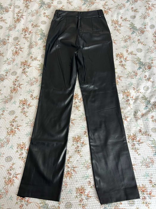 Кожен панталон по тялото