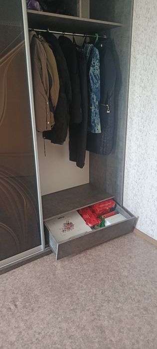 Продам шкаф купе
