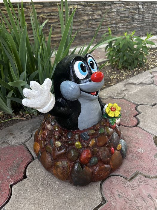 Продается садовая фигура из цемента