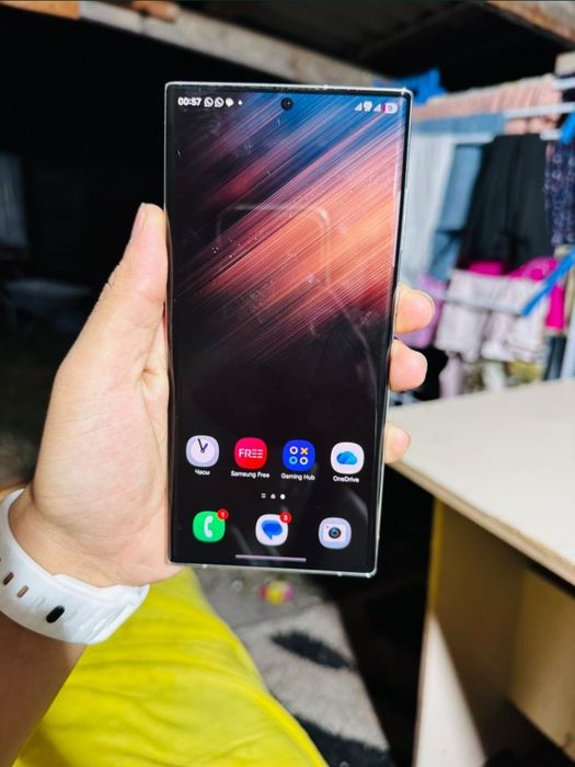 Продам телефон Samsung galaxy s22 ultra