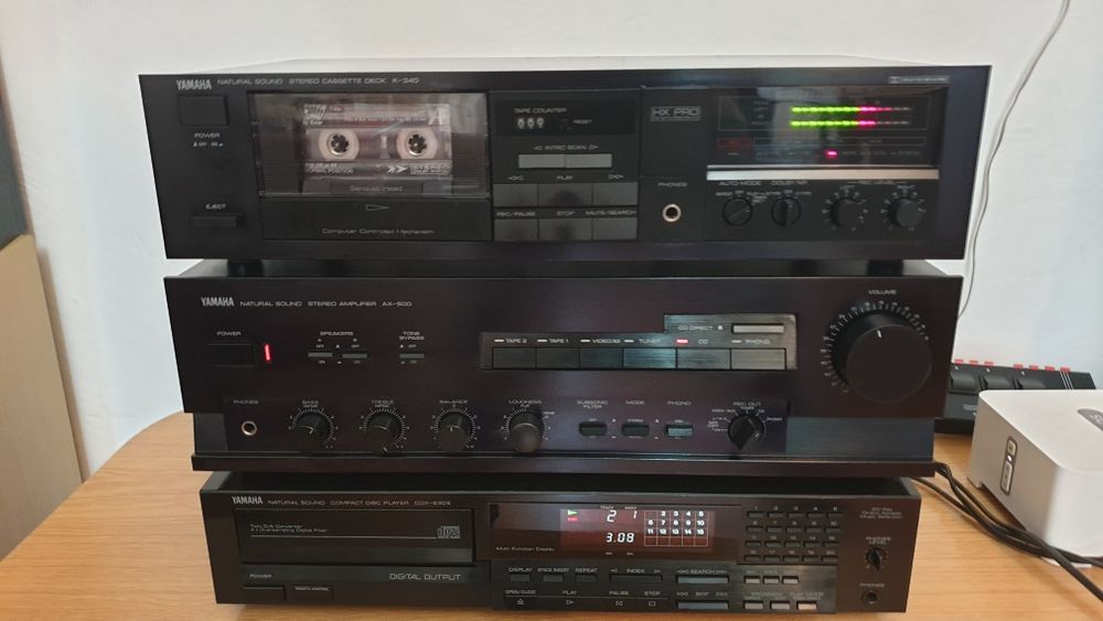 Linie audio Yamaha AX-500