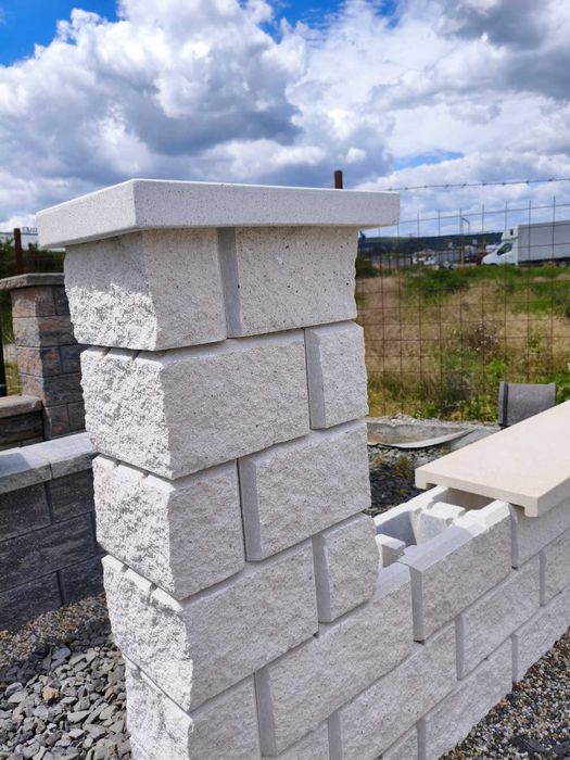 Boltari aparenti/ boltari pentru fundatii si gard