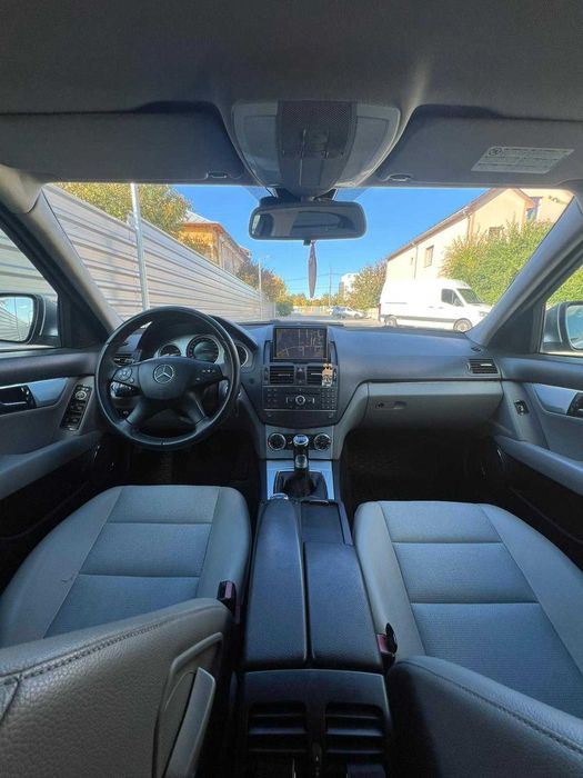 Mercedes-Benz C200 W204 Avantgarde/ Navi/ Camera/ Bluethooth