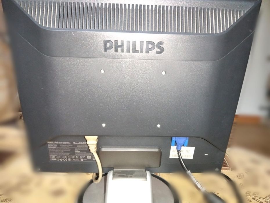Монитор Philips 19'