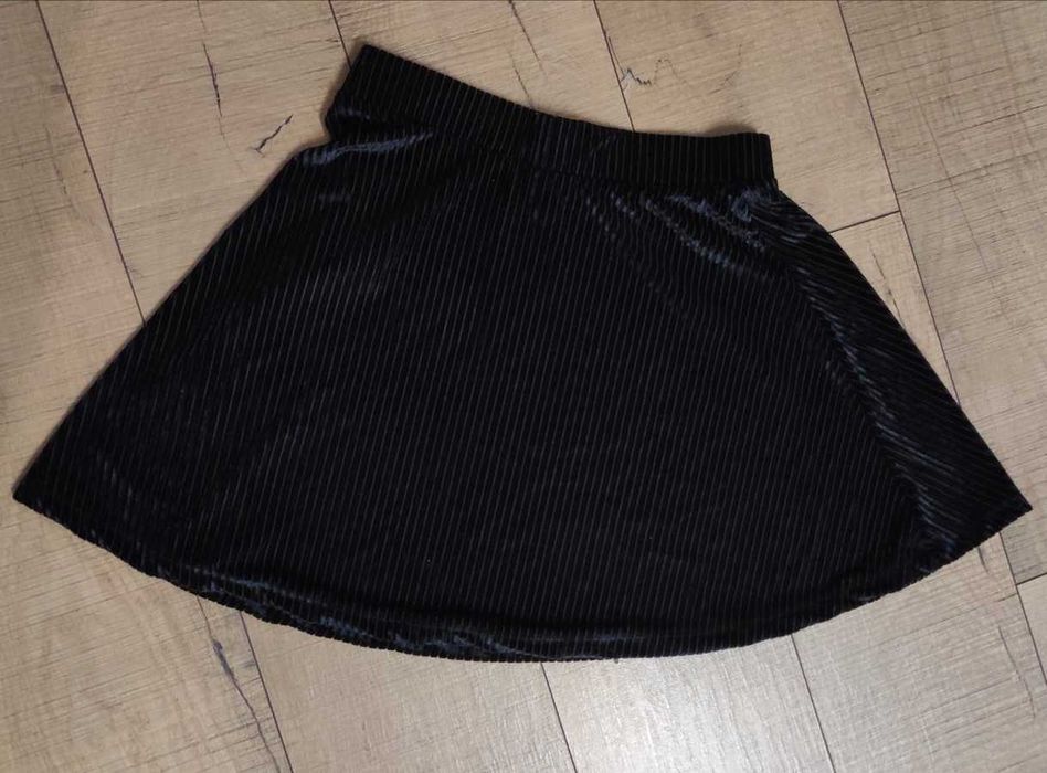 Дамска черна пола