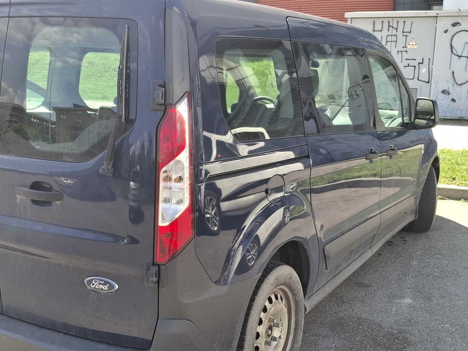 FORD Tourneo Connect 2018 — imagine 2