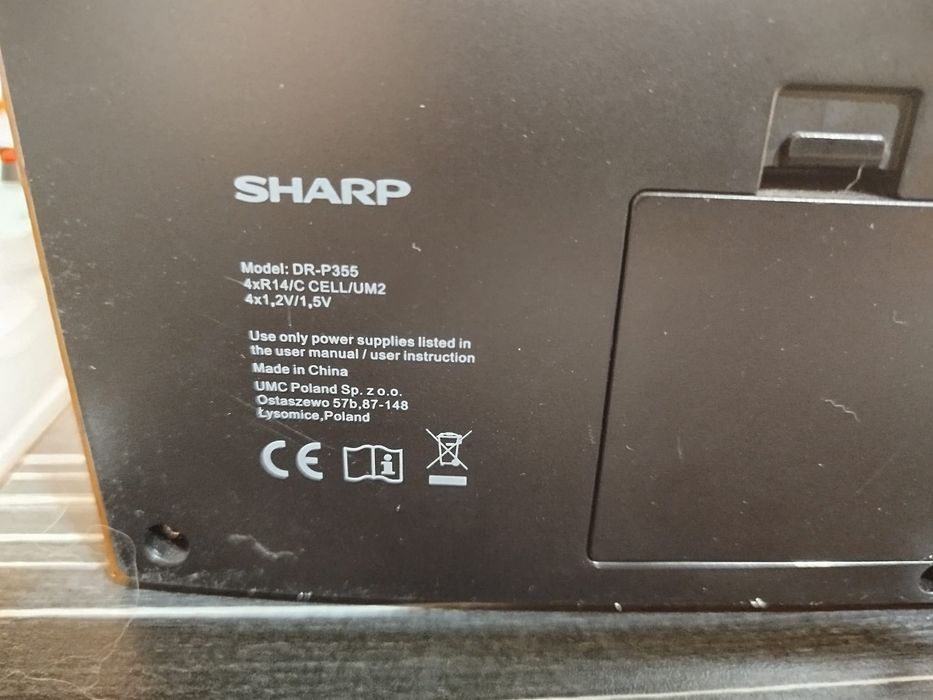 Radio stereo Sharp lemn cu Bluetooth , DAB si FM , autoscan si Rds