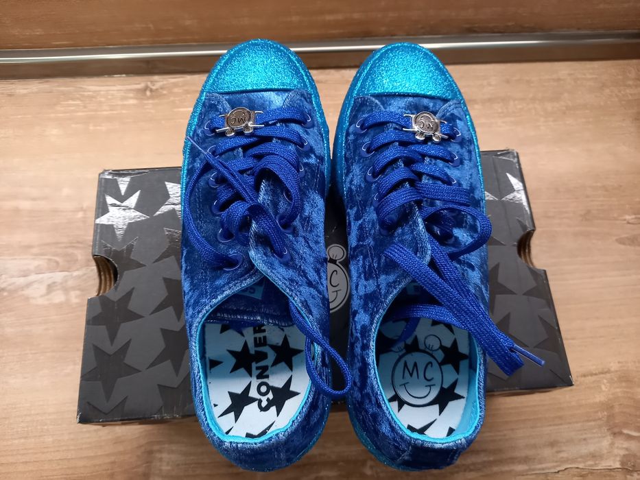 Converse и Fila спортни обувки