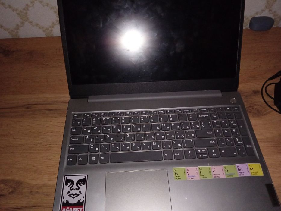 Продаю Ноутбук для работы(не для игр)