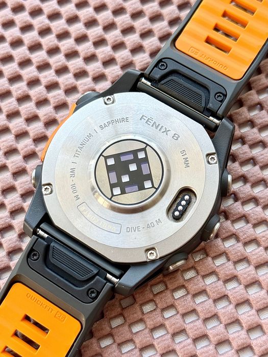 Garmin Fenix 8 AMOLED 51mm Titanium – Идеално състояние