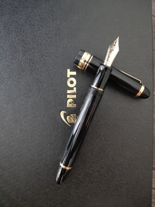 Stilou Pilot Custom 823