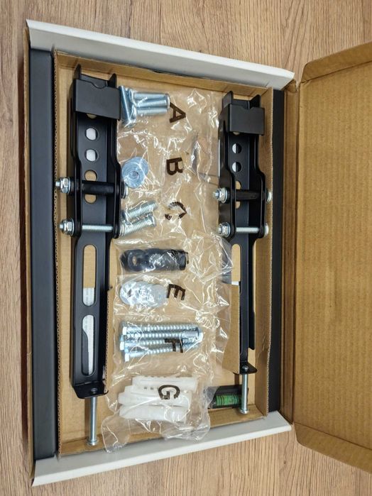 Стенна стойка за телевизор 43"