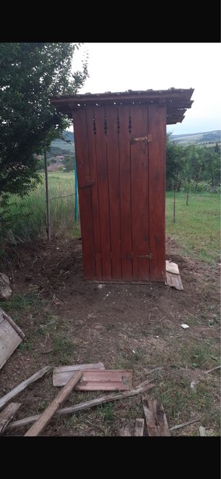 Vand wc gradina in stare foarte buna.