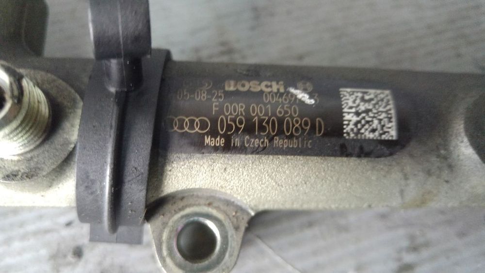 rampa injectoare stanga audi a4 b7 3.0 tdi  059130089d 059130758