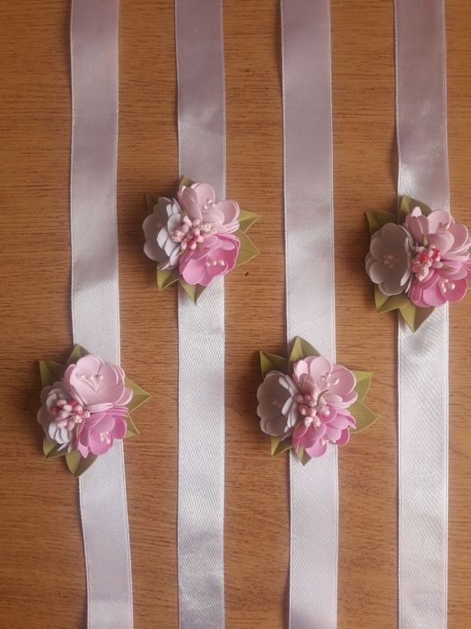 Бутоньерки подружкам невесты!