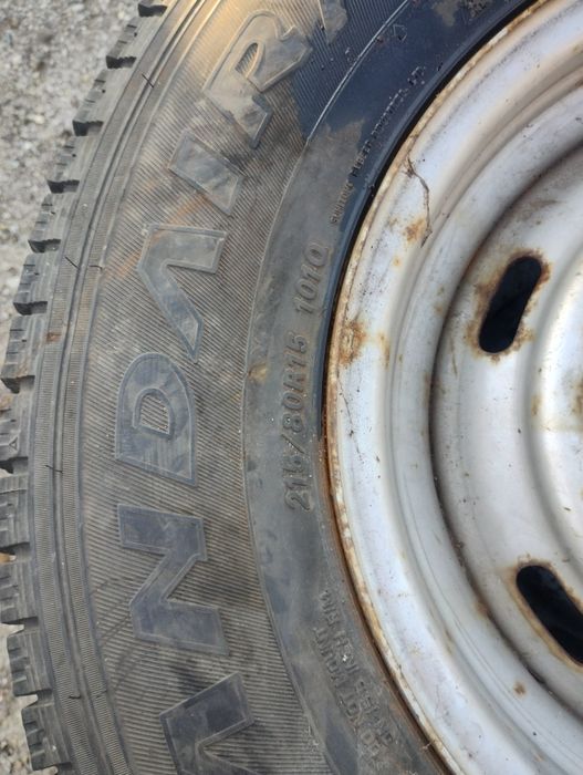 Гуми с джанти 15 " 6x139,7 с гуми 215/70