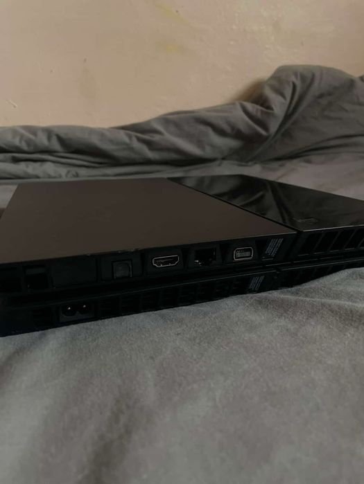 Playstation 4 fat