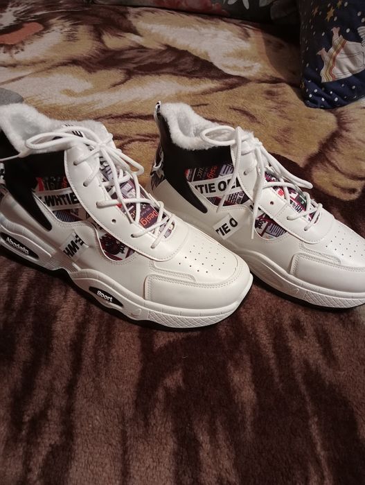 Кроссовки осень весна