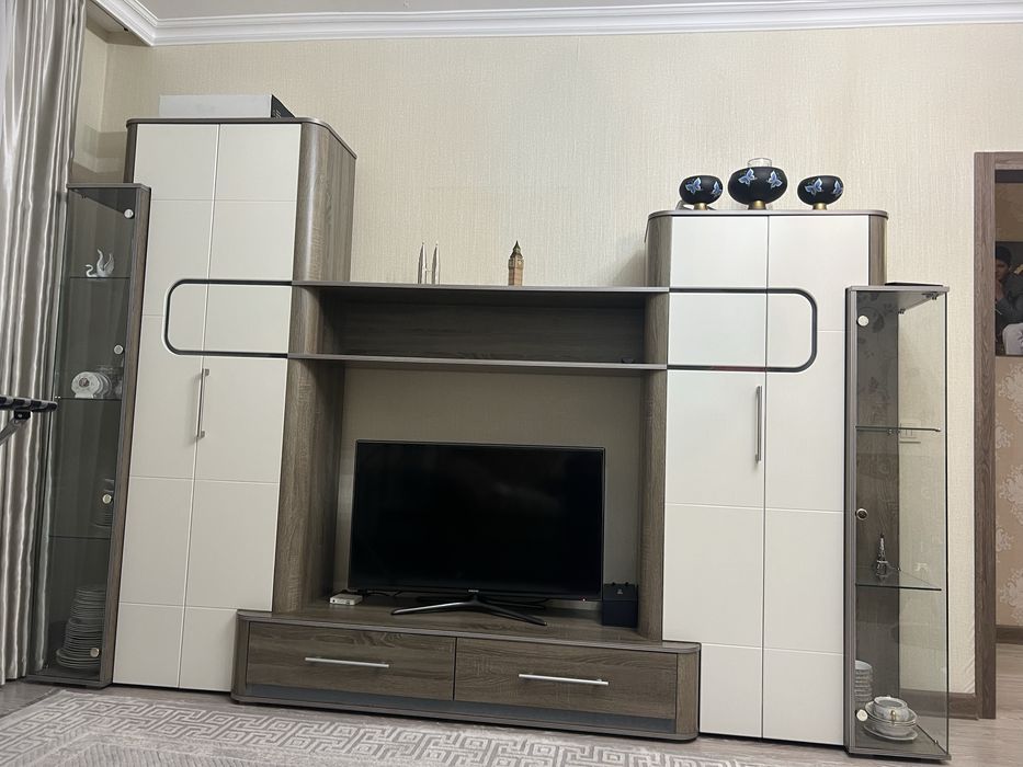 Мебель шкаф, размер 3,12, высота 2,07