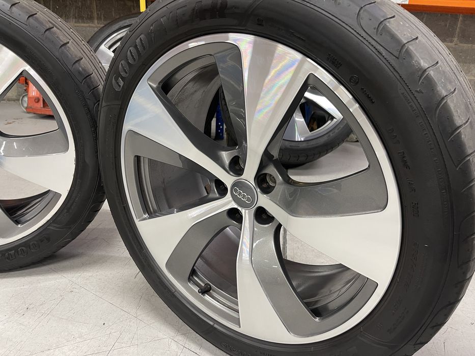 Jante Originale Audi Q7 Q8 SQ7 SQ8 R21 Goodyear 2021 70%