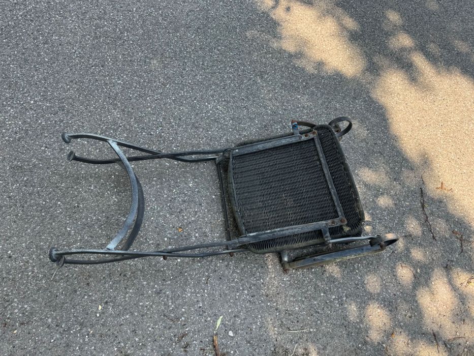 Ковано желязо - стойки за пейка+ кафе сет + 4 стола . Вижте описанието