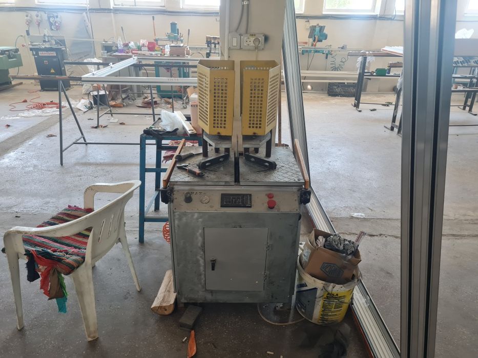 Vand utilaje pvc si aluminiu