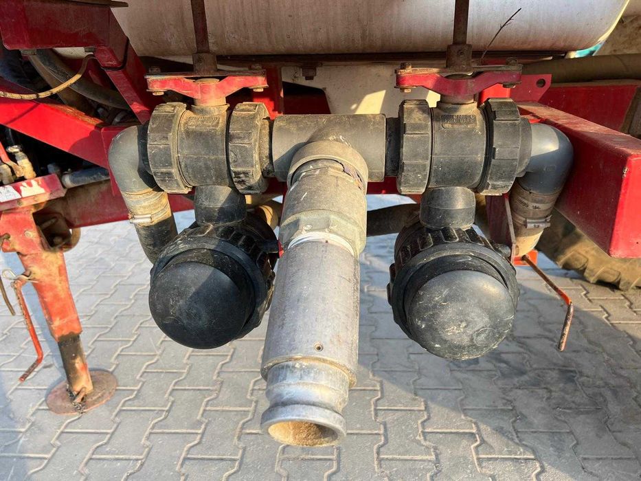 Прикачна пръскачка Agrifac Cebeco – 3000 л, 27 м, Хидравлична