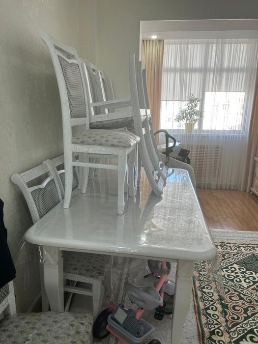 стол со стульями