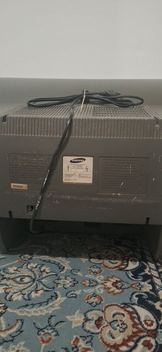 Продам телевизор