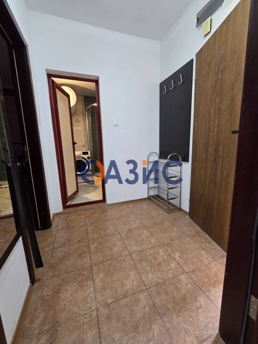 Продава се Двустаен апартамент в к.к. Слънчев бряг - 71 кв.м за 571 €/кв.м - Снимка #10