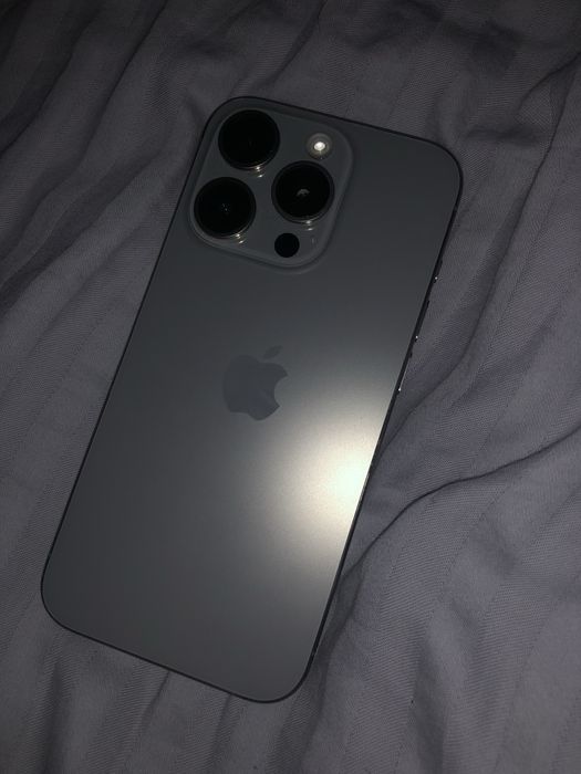 Обменяю айфон 15 про