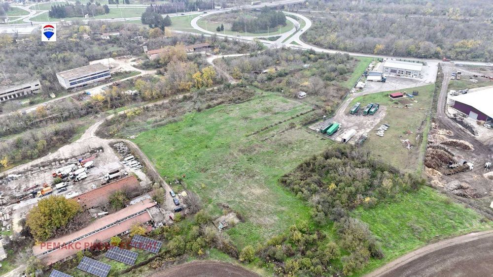 Продава се Парцел в Русе, Промишлена зона - Изток - 13939 кв.м за 16 €/кв.м - Снимка #2