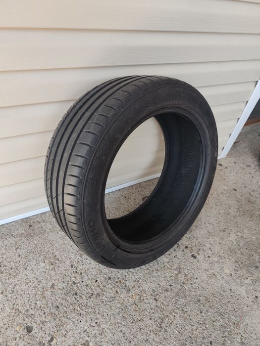 1 брой лятна гума Kumho Ecsta PS71 225/45/17 Dot 5223
