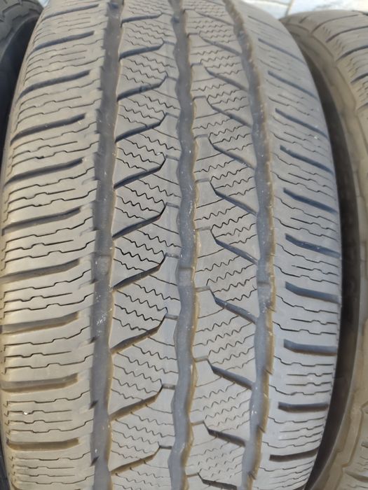 Зимни гуми Continental 225/55R17C dot2023  225/55/17